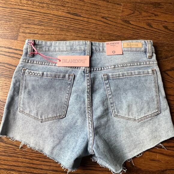 New Blank NYC Crochet Girl's Cut Off Jean Denim Shorts- 14 - Picture 2 of 6